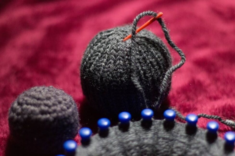 jak zrobić kaptur na drutach do swetra